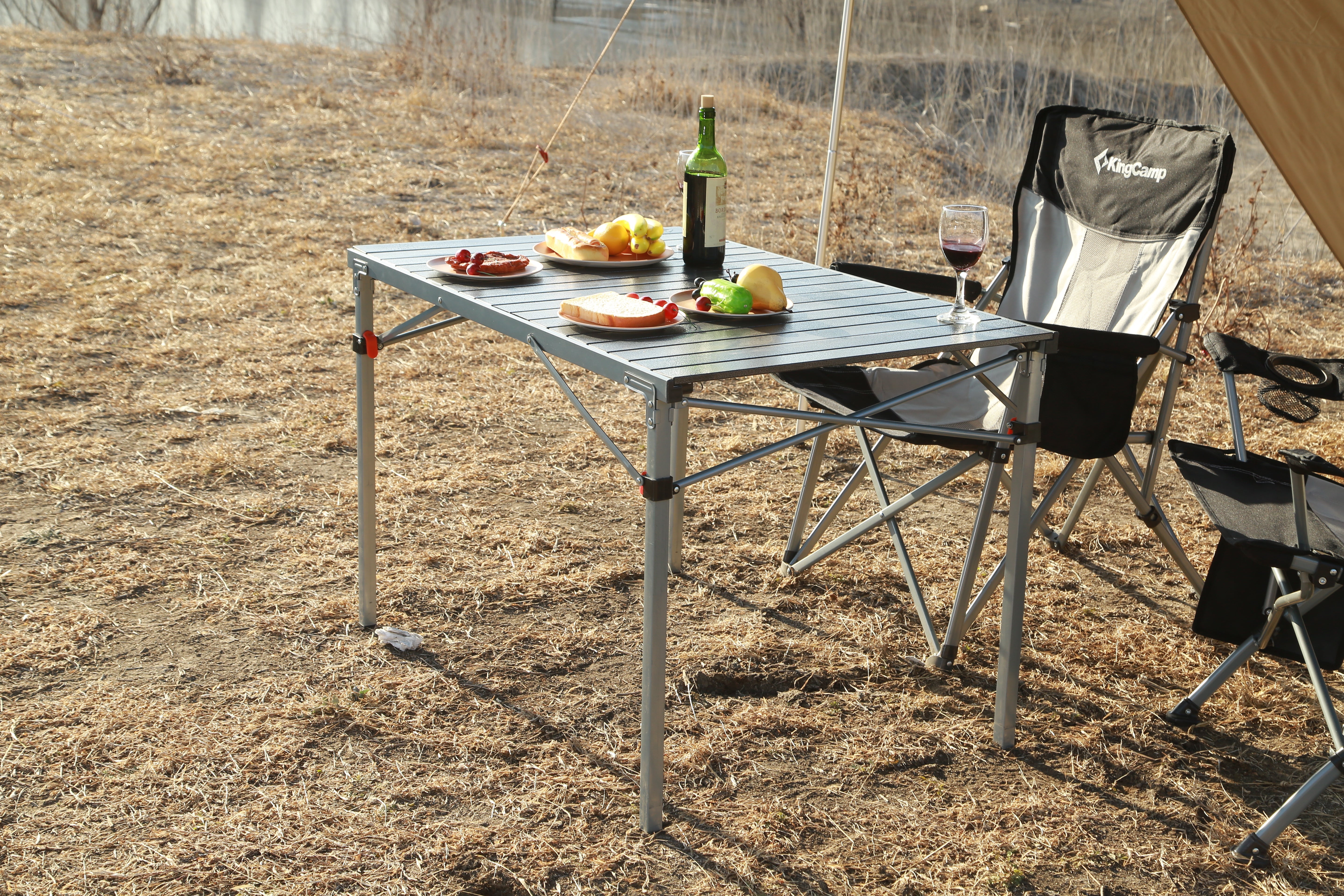 アルミテーブル