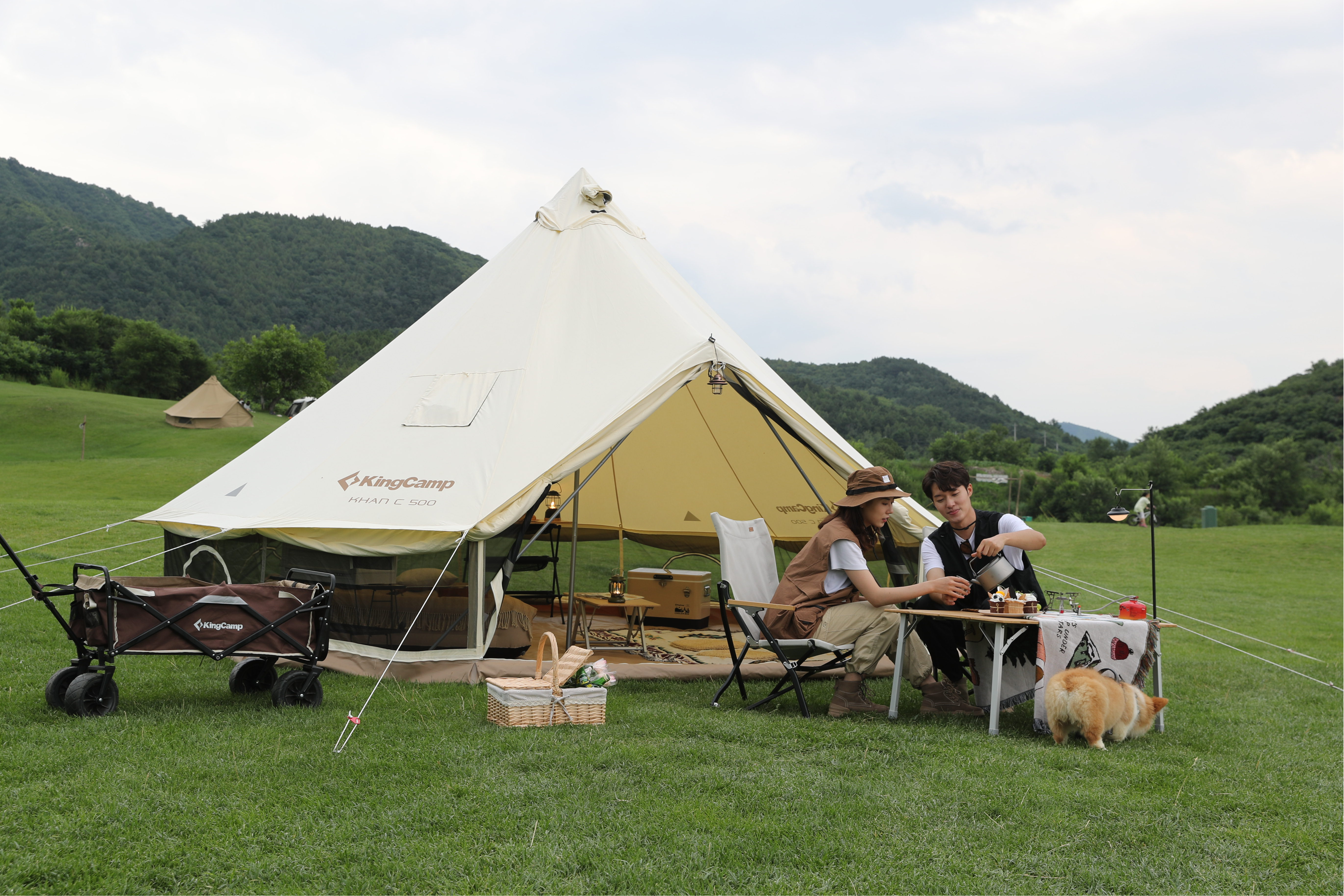 る*た様 KingCamp ベルテント KHAN C400 ホワイト KingCamp ベルテント る*た様 KingCamp ベルテント KHAN C400 ホワイト KingCamp ベルテント