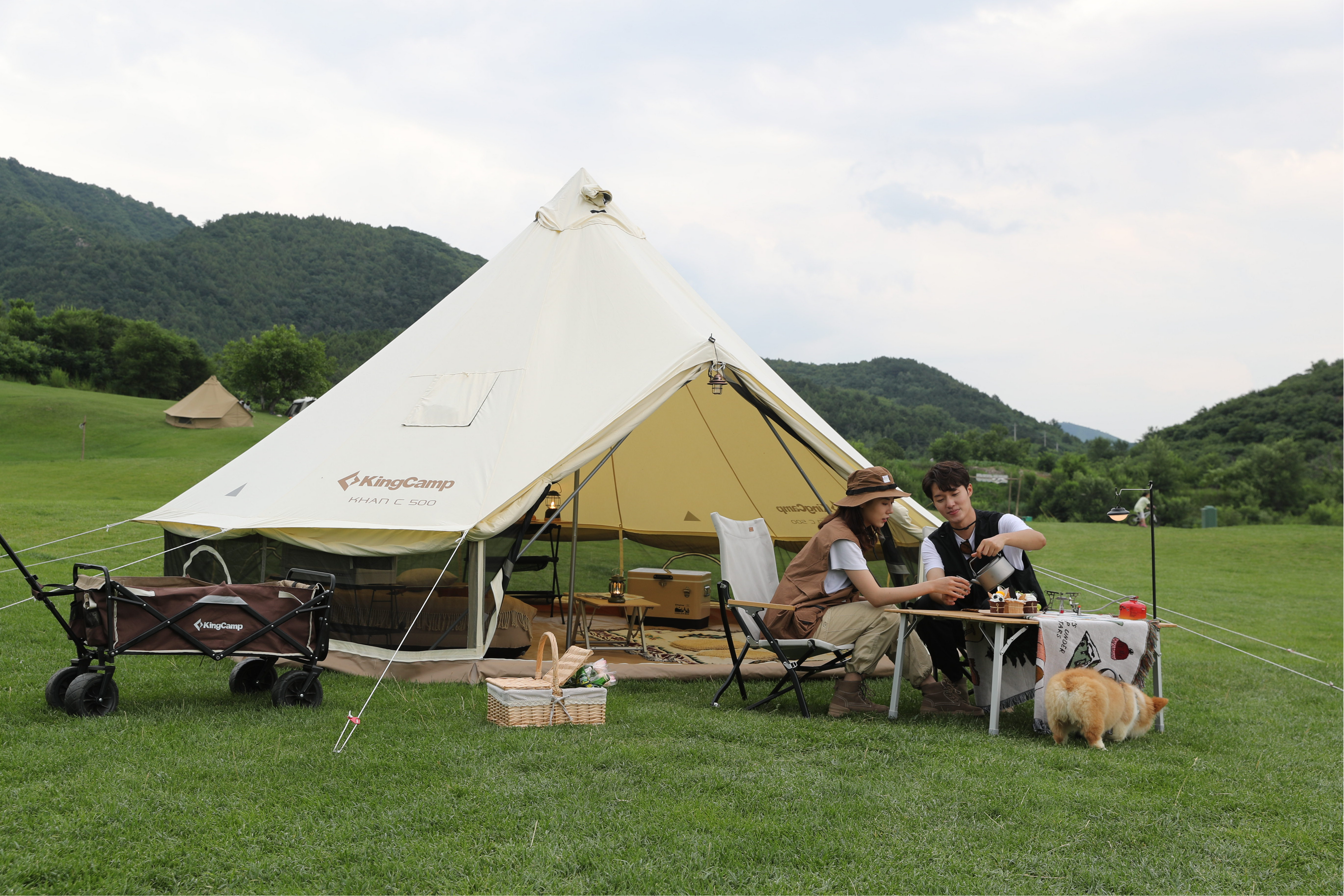 KingCamp | 大型アウトドア用モンゴルテント - 豪華なキャンプや大人数 KingCamp | 大型アウトドア用モンゴルテント - 豪華なキャンプや大人数
